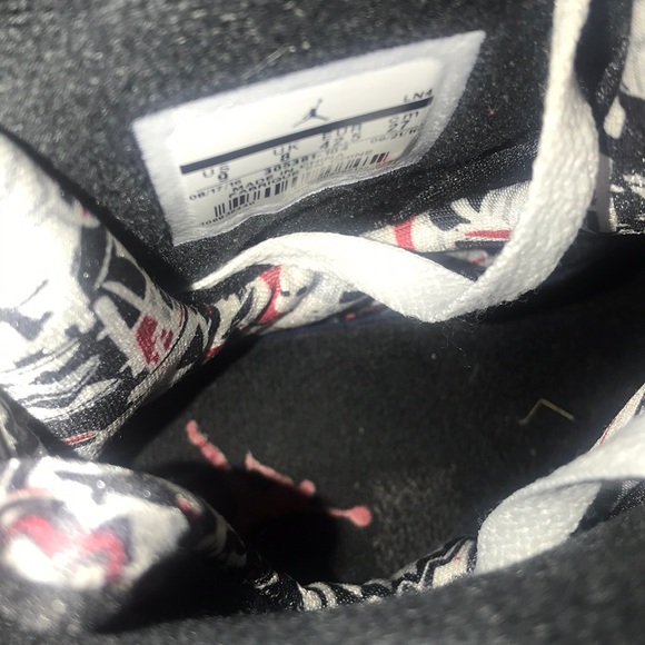 Jordan 8 - Picture 6 of 6